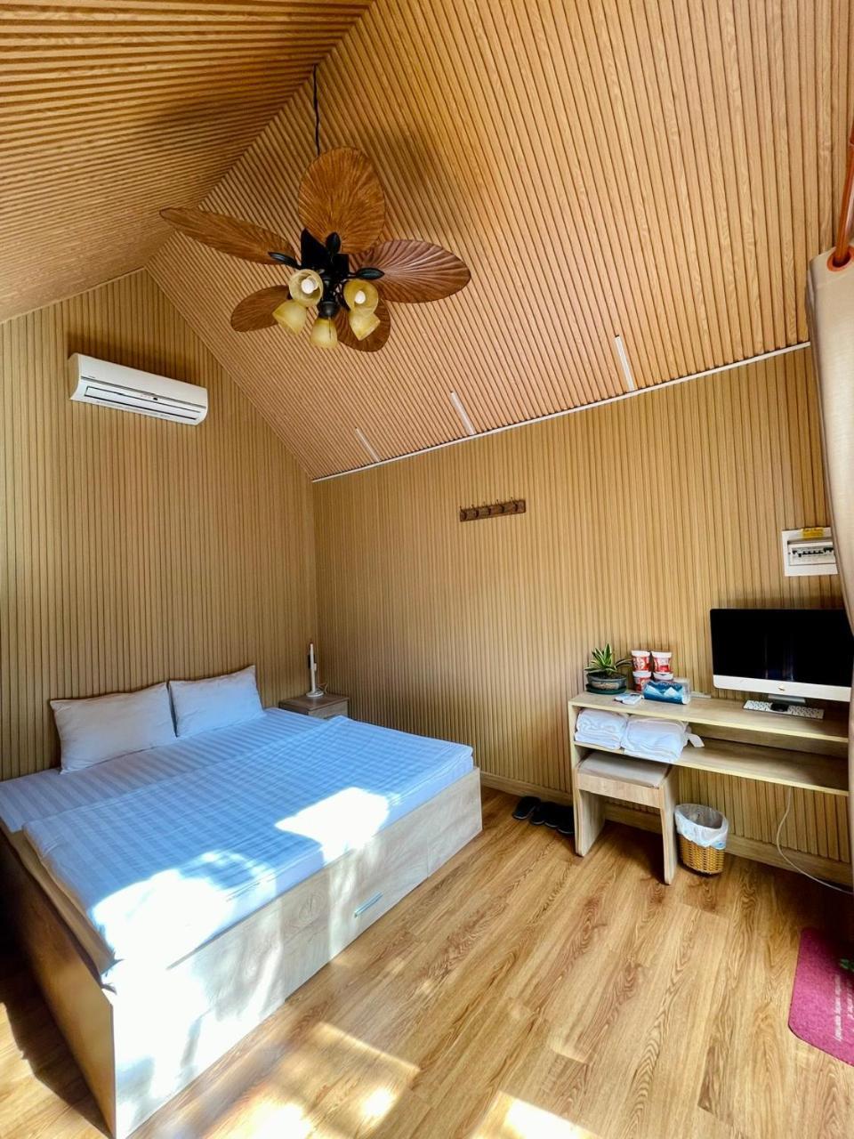 Lá Homestay 2 Long Xuyên Exterior foto